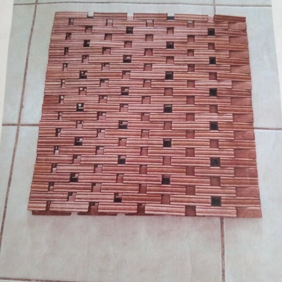 BAMBOO BATH MAT - NON SLIP AND HYGIENIC - Picture 2 of 6